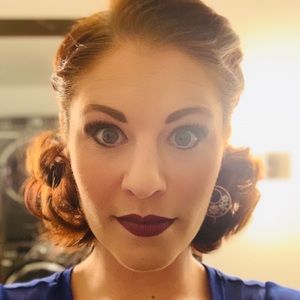 Meet your Posher, Angie